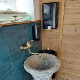 Papillon Gyulakeszi - Mosdó