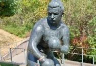 Papp László szobor Budapest