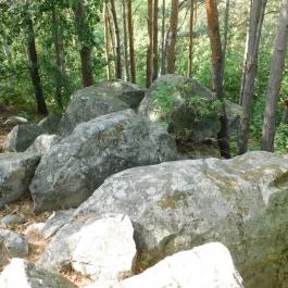 Papsapka-kövek, Gyulakeszi - Külső kép