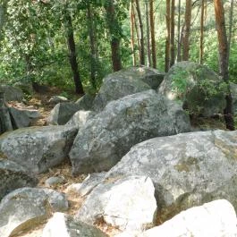 Papsapka-kövek Gyulakeszi - Külső kép