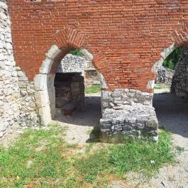 Papsokai templomrom, Balatonfüred - Külső kép