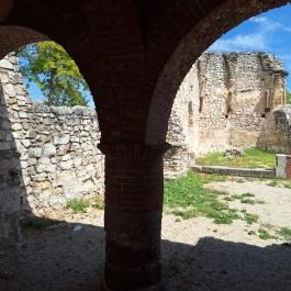 Papsokai templomrom, Balatonfüred - Belső