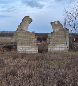 4. legjobb látnivaló: Parlagi templomrom
