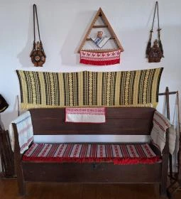 Paszabi Szőttes Népművészeti Ház