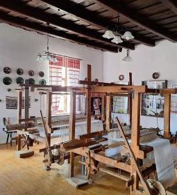 Paszabi Szőttes Népművészeti Ház