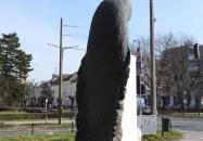 Pávás díszkút Kisújszállás