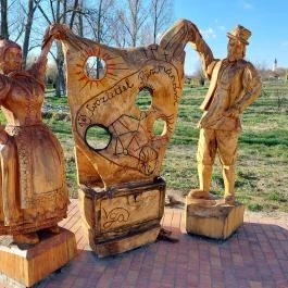 Pázmándi kerékpáros pihenő, Pázmánd - Egyéb