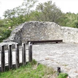 Pécsváradi Vár Pécsvárad - Külső kép