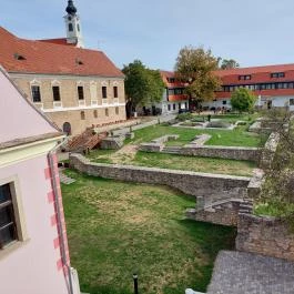 Pécsváradi Vár Pécsvárad - Külső kép