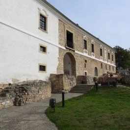 Pécsváradi Vár Pécsvárad - Külső kép