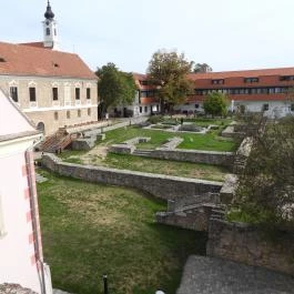 Pécsváradi Vár Pécsvárad - Külső kép