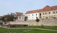 Pécsváradi Vár Pécsvárad - Külső kép