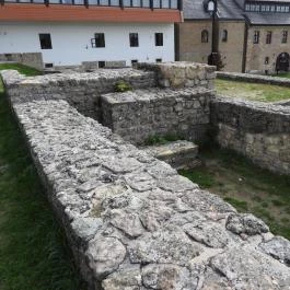 Pécsváradi Vár Pécsvárad - Külső kép