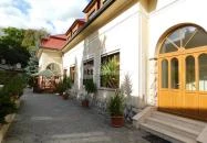 Péliföldszentkereszt Szalézi Rendház Bajót