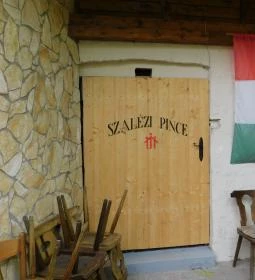 Péliföldszentkereszt Szalézi Rendház