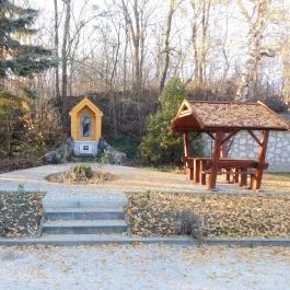 Péliföldszentkereszt Szalézi Rendház Bajót - Külső kép