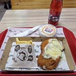 Pesti Pipi - Stadionok Budapest - Étel/ital