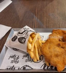 Pesti Pipi - Újpest