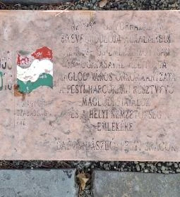 Pesti srácok szobor