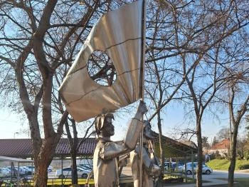 Pesti srácok szobor Maglód