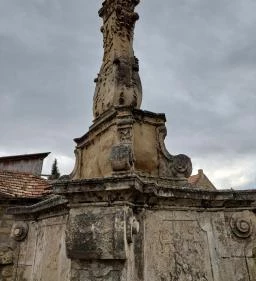 Pestis emlékmű (Immaculata)