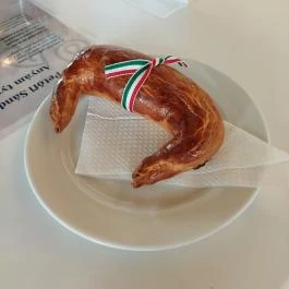 Petőfi Kávézó Lakitelek - Étel/ital