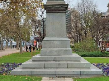 Petőfi Sándor szobra Budapest