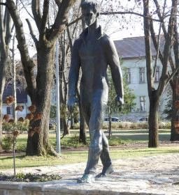 10. legjobb látnivaló: Petőfi Sándor szobra