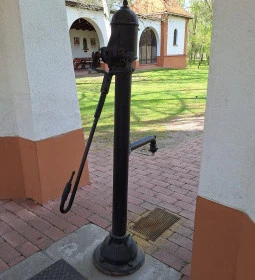 Petőfiszállás - Pálosszentkút kegyhely