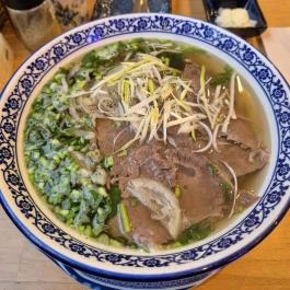 Pho 1993, Budapest - Étel/ital