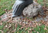 Pihenő asszony kecskével Törökbálint