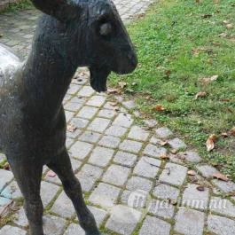 Pihenő asszony kecskével Törökbálint - Egyéb