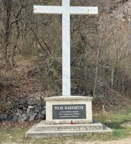 Pilis Keresztje