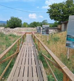 Bencés kolostor romjai