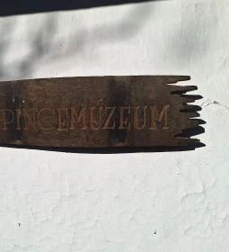 Pince múzeum