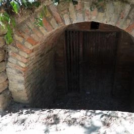 Pincesor Nyúl - Külső kép