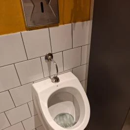 Pingrumba Budapest - Mosdó