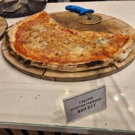 Pizzi Móricz Budapest - Étel/ital