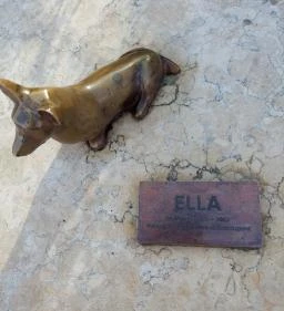 Plank Antal: Corgi miniszobor