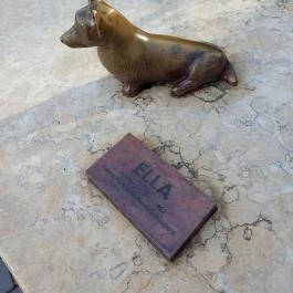 Plank Antal: Corgi miniszobor, Budapest - Egyéb