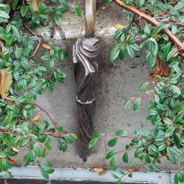 Plank Antal: Esernyő miniszobor Budapest - Egyéb