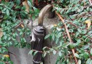 Plank Antal: Esernyő miniszobor Budapest