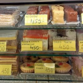 Pogonyi Cukrászda Isaszeg - Étel/ital