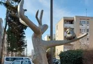 Pom Pom szobor Kisújszállás