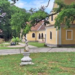 Pongrácz Kastély Csombárd - Külső kép