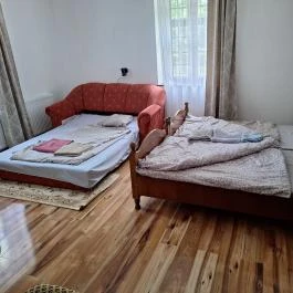 Pongrácz Kastély, Csombárd - Szobák