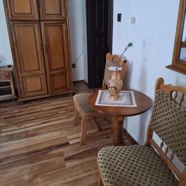 Pongrácz Kastély, Csombárd - Szobák