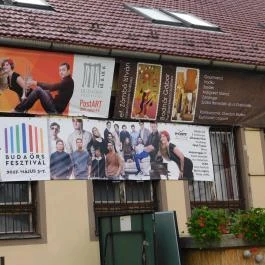 PostART Kulturális Színtér & Kávézó Budaörs - Külső kép