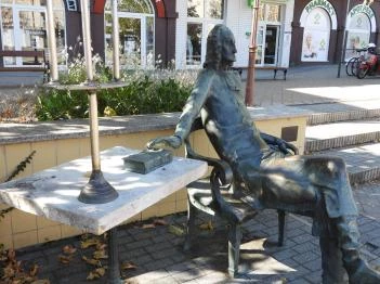 Professzor szobor Siófok Siófok