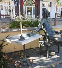 Professzor szobor Siófok